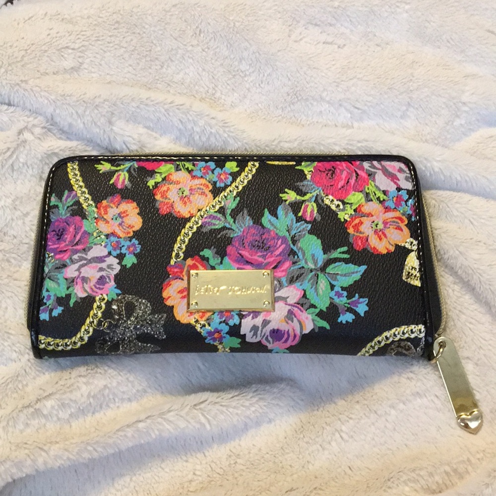 Betsey Johnson wallet